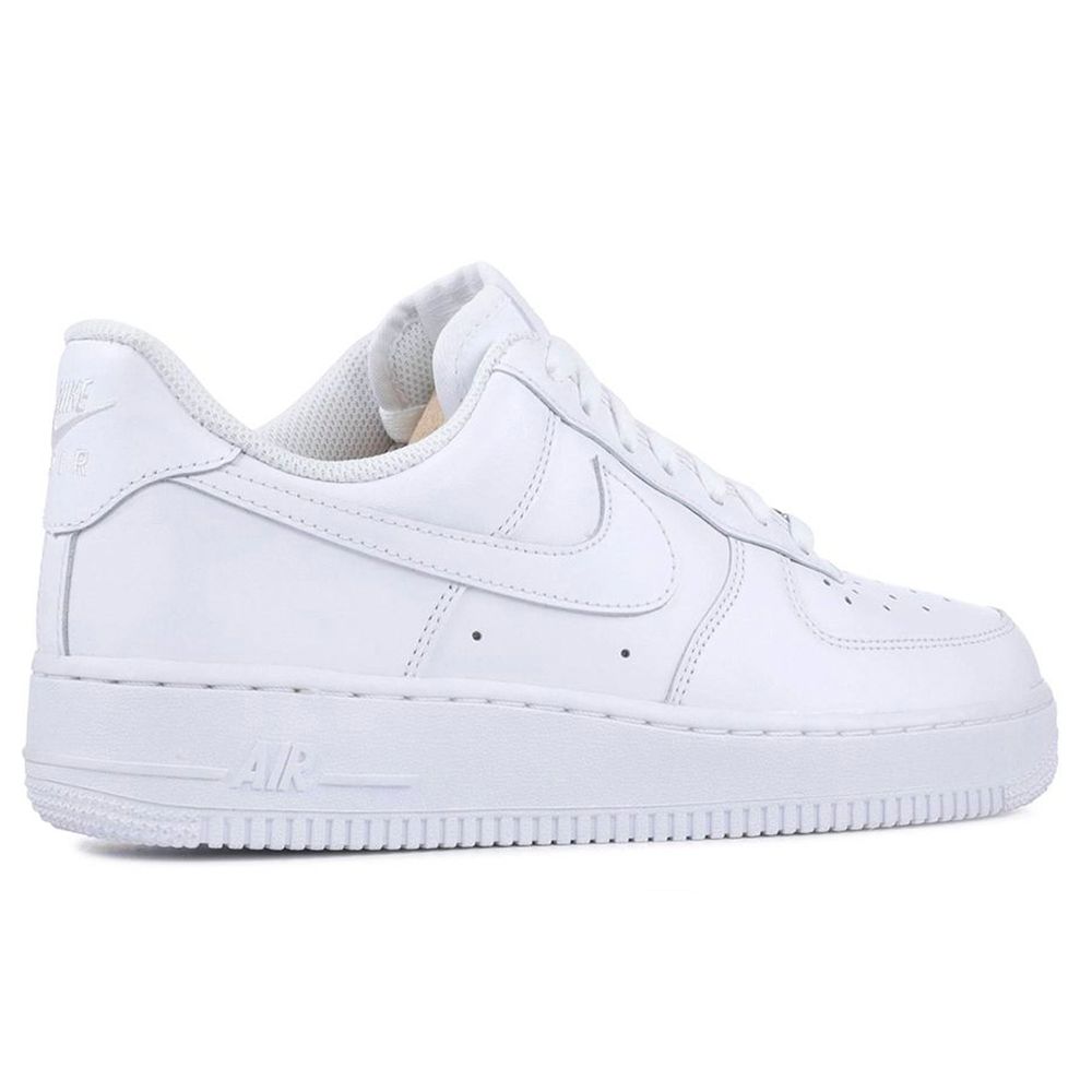 soccer nike phantom